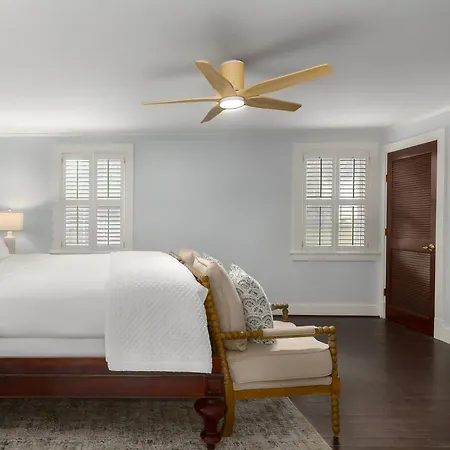 Elizabeth Pointe Lodge-3